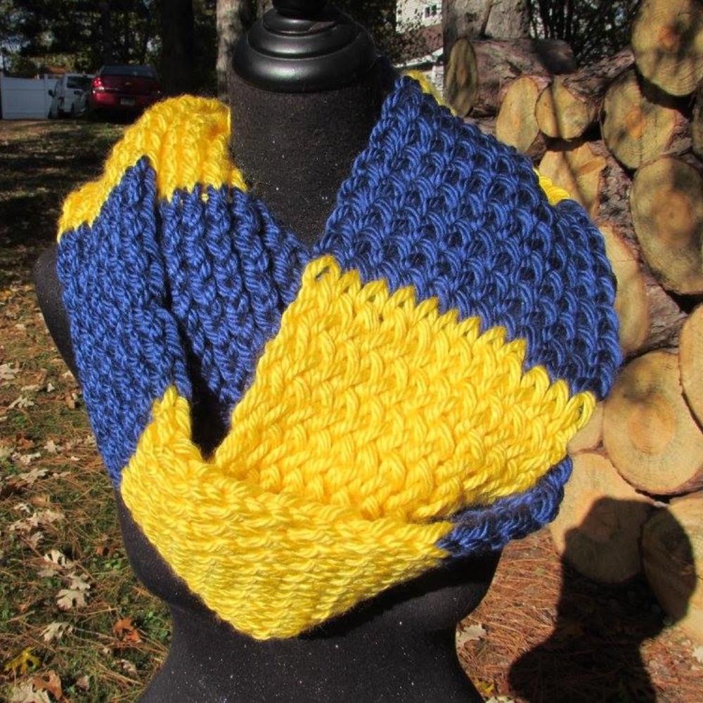 Women's Infinity Scarf: Handmade